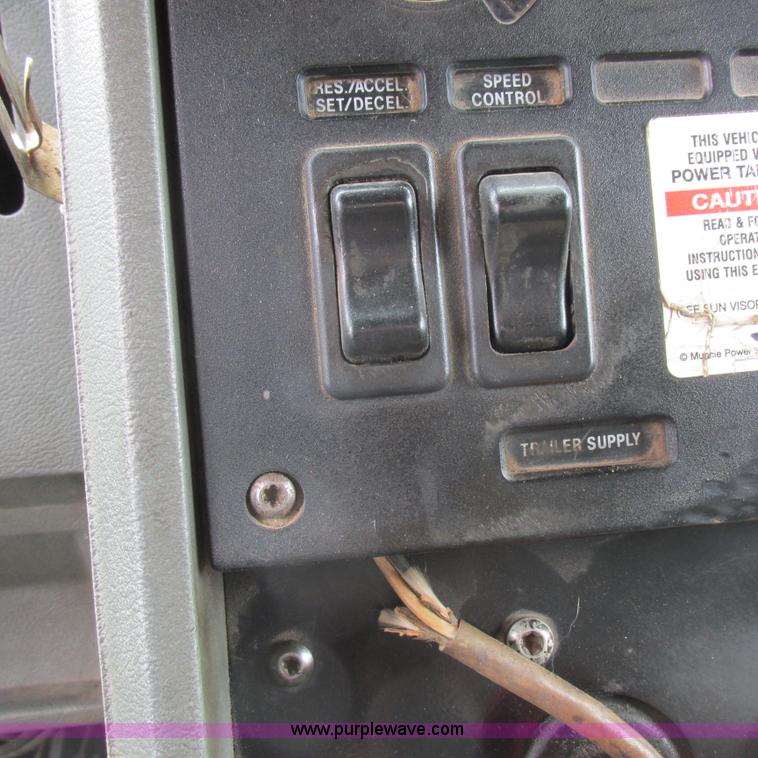 image for item H3303 1992 Mack CH613 dump truck