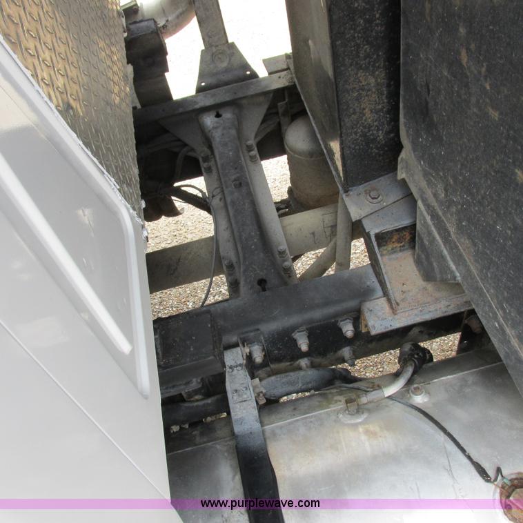 image for item H3303 1992 Mack CH613 dump truck