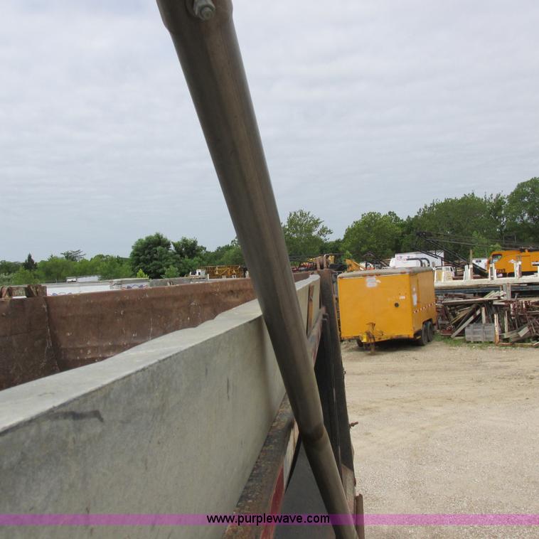 image for item H3303 1992 Mack CH613 dump truck