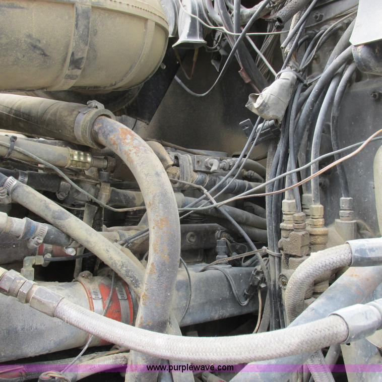 image for item H3303 1992 Mack CH613 dump truck