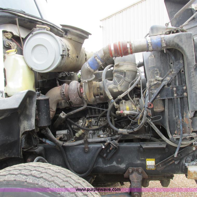 image for item H3303 1992 Mack CH613 dump truck