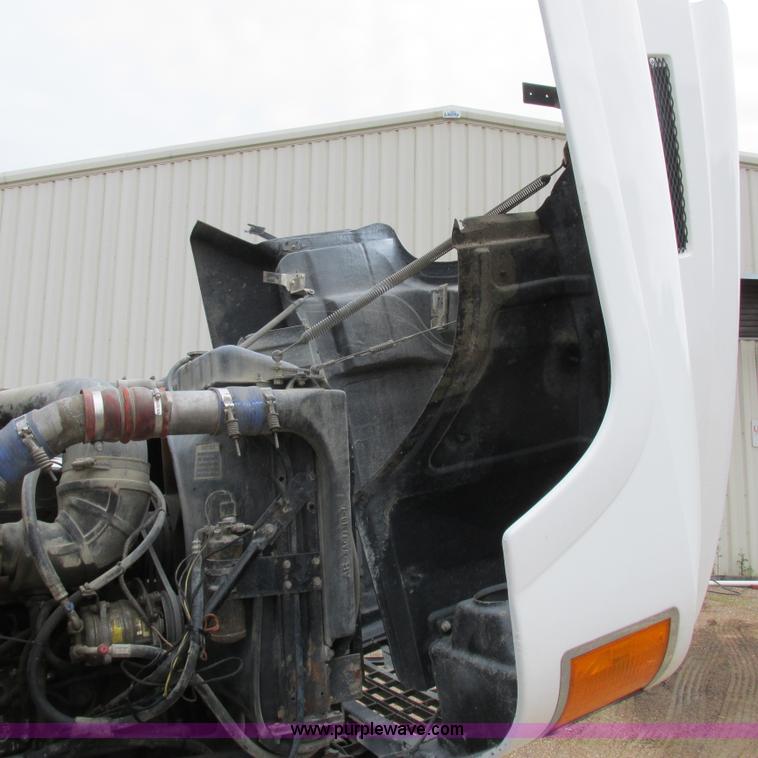 image for item H3303 1992 Mack CH613 dump truck