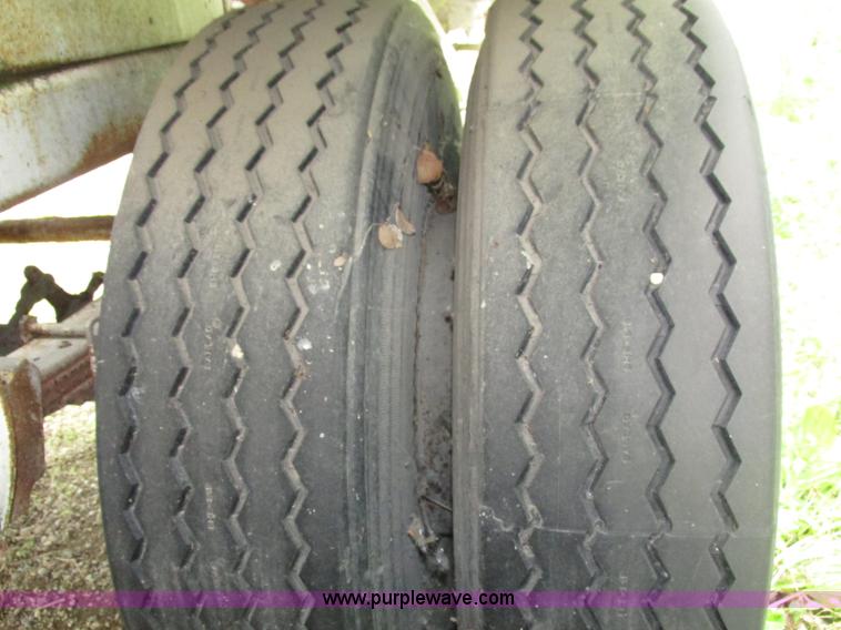 image for item H4592 1965 Fruehauf HEBF2K cement bulk trailer