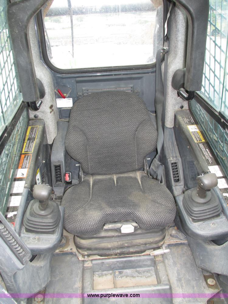 image for item H4599 2011 John Deere 329DT skid steer