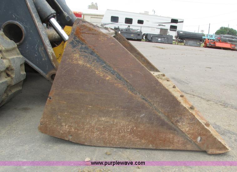 image for item H4599 2011 John Deere 329DT skid steer