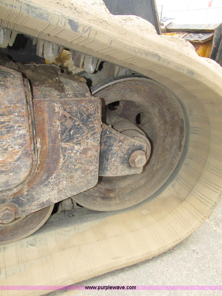 image for item H4599 2011 John Deere 329DT skid steer