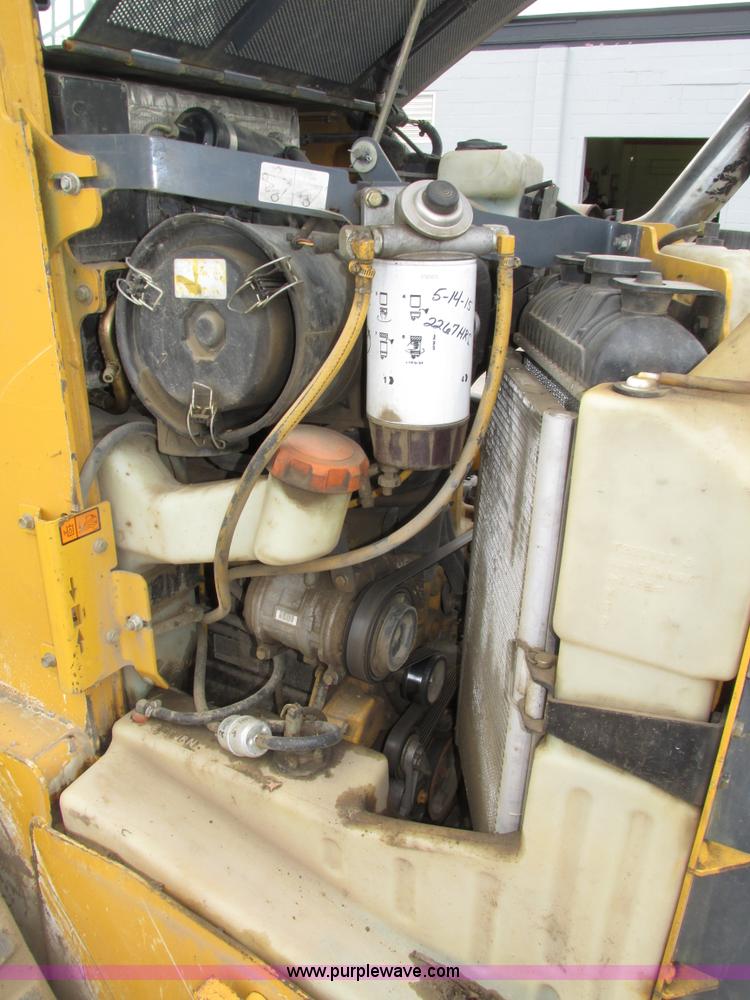 image for item H4599 2011 John Deere 329DT skid steer