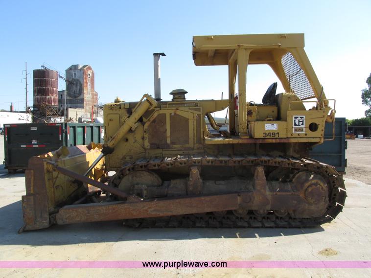 image for item H4629 1980 Caterpillar D7G dozer