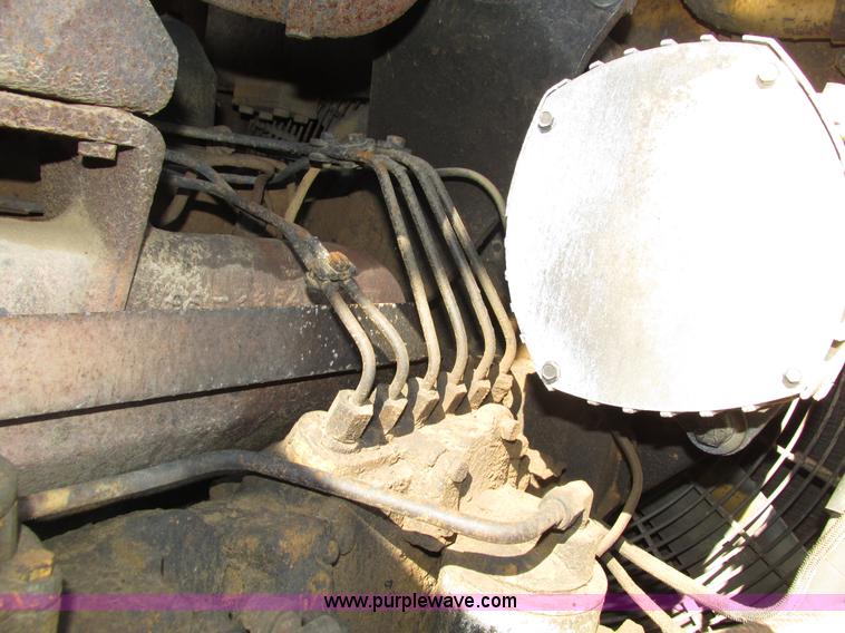 image for item H4629 1980 Caterpillar D7G dozer