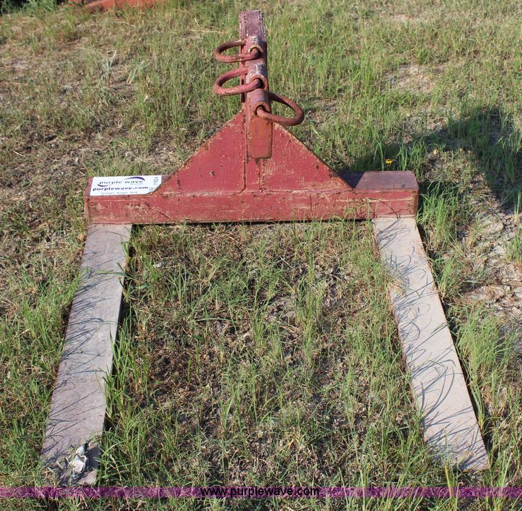 image for item I1624 Pallet jack