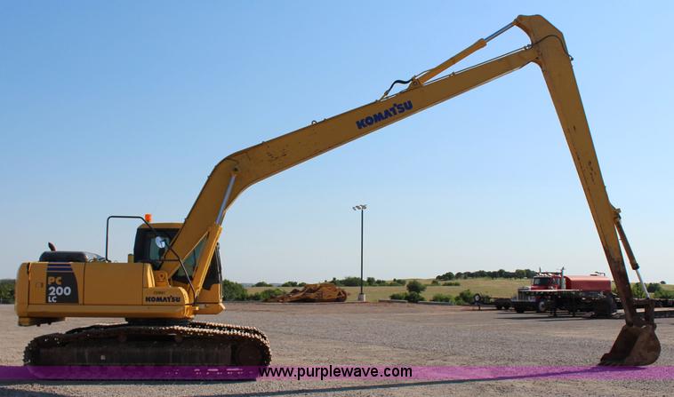 image for item I1633 2007 Komatsu PC200LC-7 long reach excavator