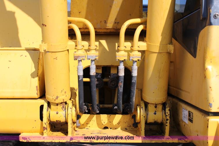 image for item I1633 2007 Komatsu PC200LC-7 long reach excavator