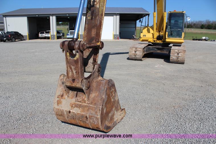 image for item I1633 2007 Komatsu PC200LC-7 long reach excavator
