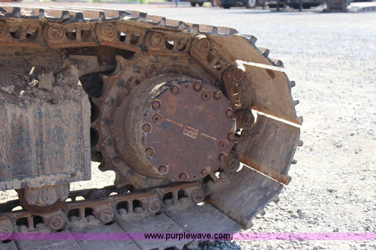 image for item I1633 2007 Komatsu PC200LC-7 long reach excavator