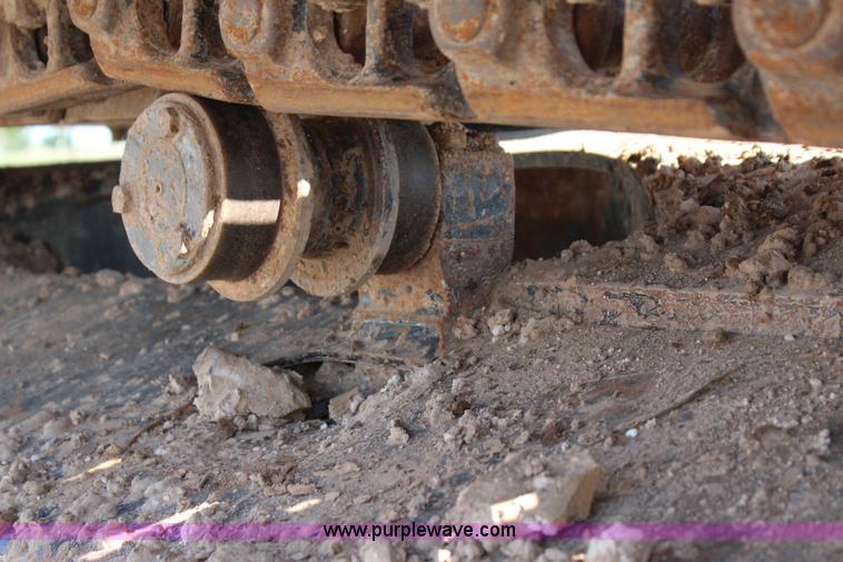 image for item I1633 2007 Komatsu PC200LC-7 long reach excavator