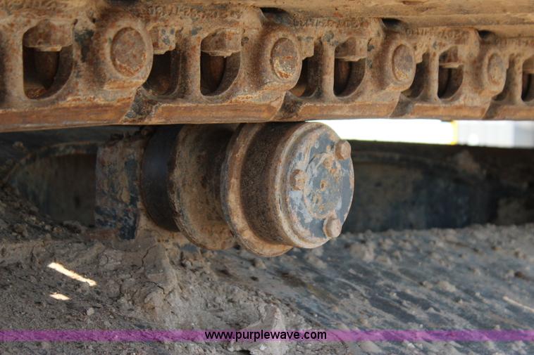 image for item I1633 2007 Komatsu PC200LC-7 long reach excavator