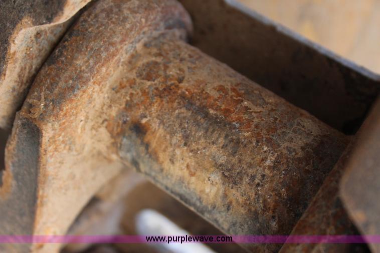 image for item I1633 2007 Komatsu PC200LC-7 long reach excavator