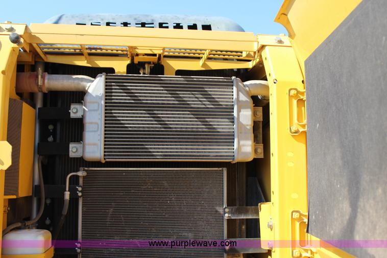 image for item I1633 2007 Komatsu PC200LC-7 long reach excavator