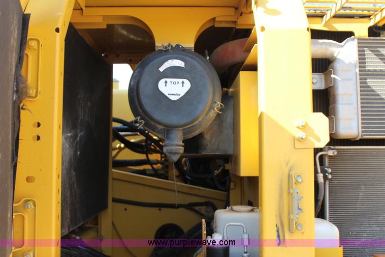 image for item I1633 2007 Komatsu PC200LC-7 long reach excavator