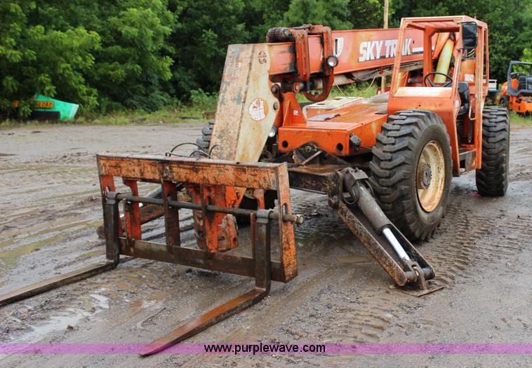 image for item I1637 1997 Sky Trak 10042 telehandler