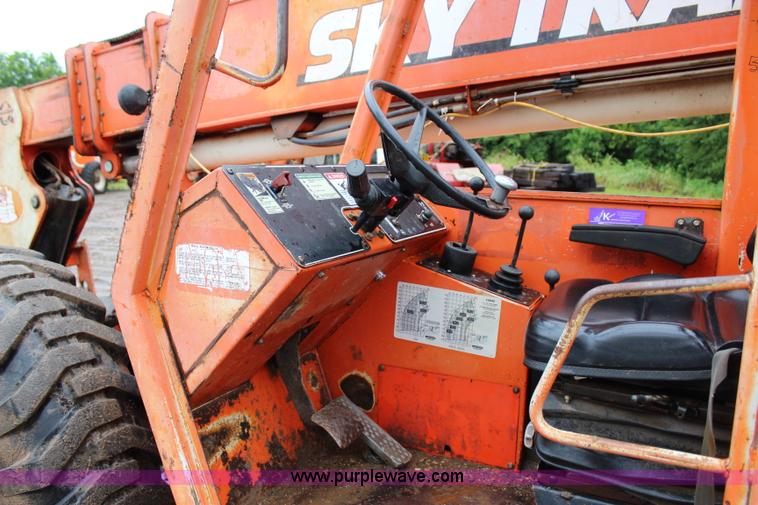 image for item I1637 1997 Sky Trak 10042 telehandler