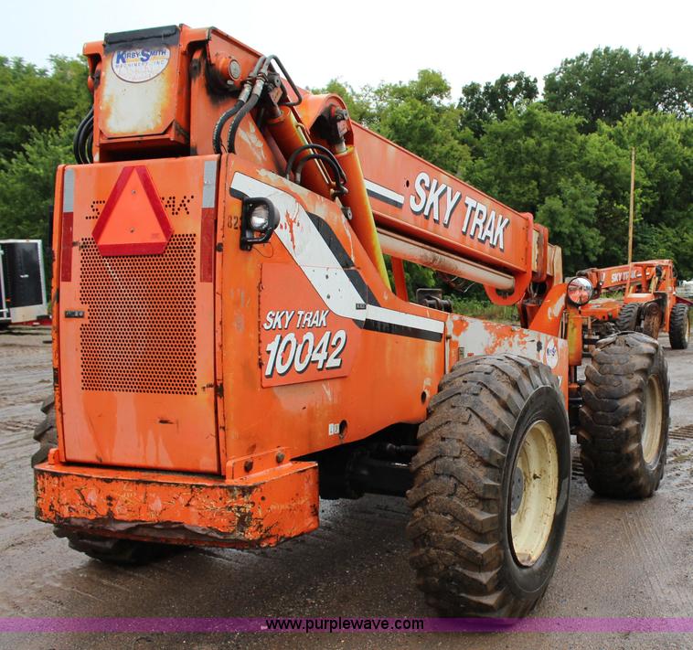 image for item I1638 2000 Sky Trak 10042 telehandler