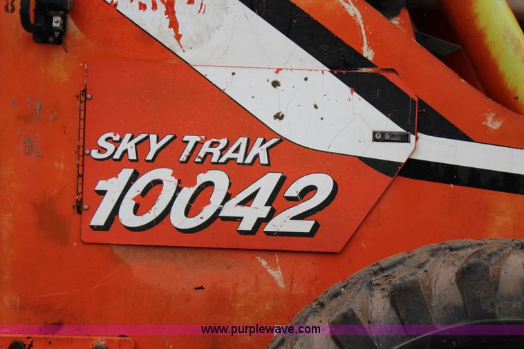 image for item I1638 2000 Sky Trak 10042 telehandler