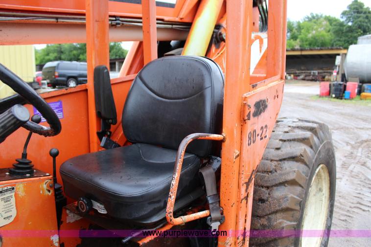 image for item I1638 2000 Sky Trak 10042 telehandler