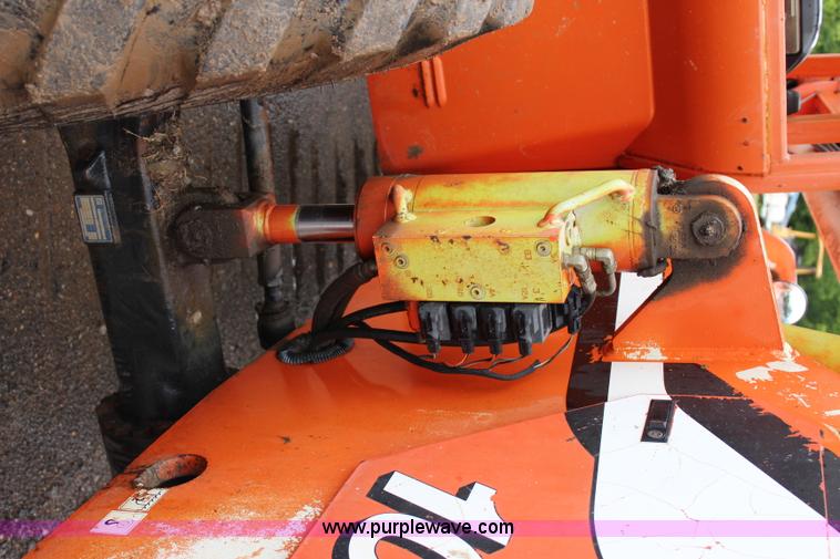 image for item I1638 2000 Sky Trak 10042 telehandler