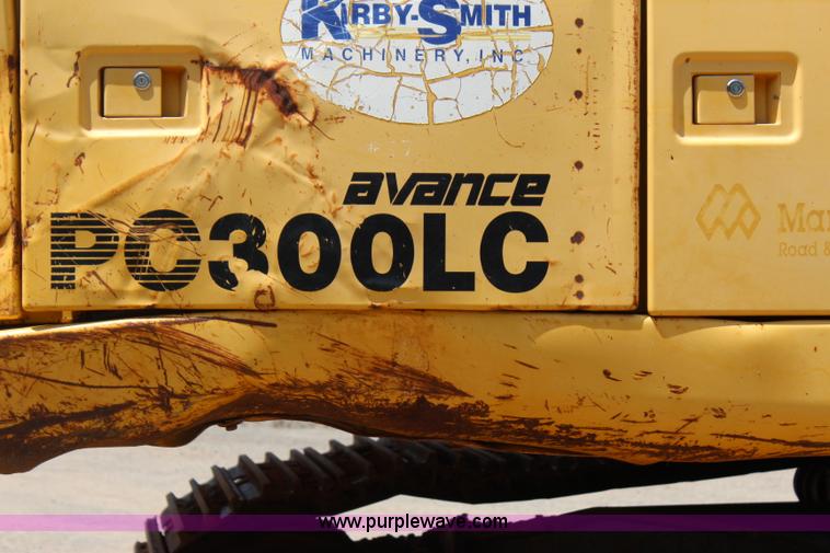 image for item I1639 1999 Komatsu PC300LC-6LE excavator