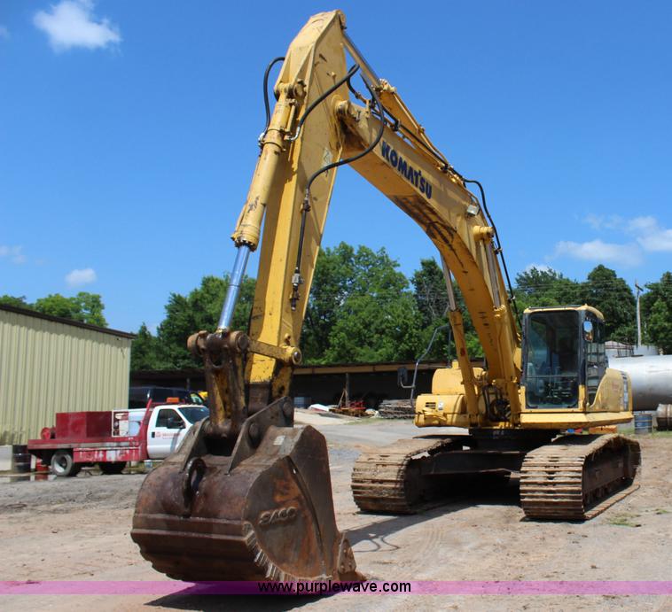 image for item I1640 2005 Komatsu PC300LC-7 excavator