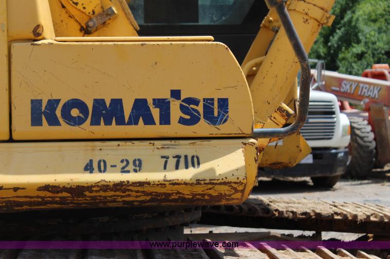 image for item I1640 2005 Komatsu PC300LC-7 excavator
