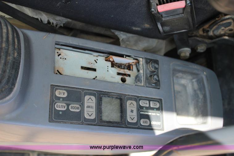 image for item I1640 2005 Komatsu PC300LC-7 excavator