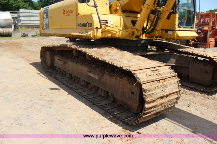 image for item I1640 2005 Komatsu PC300LC-7 excavator