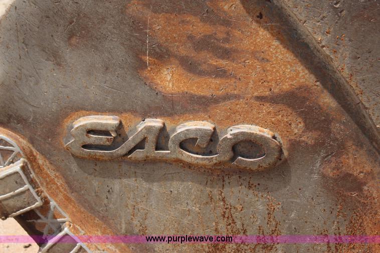 image for item I1640 2005 Komatsu PC300LC-7 excavator