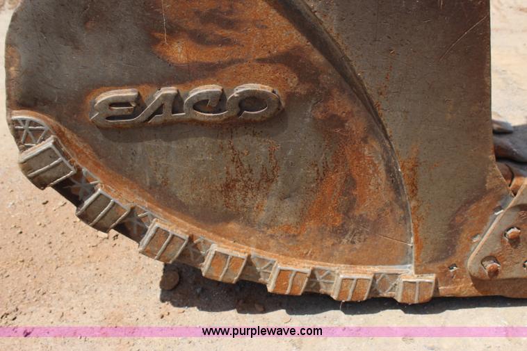 image for item I1640 2005 Komatsu PC300LC-7 excavator