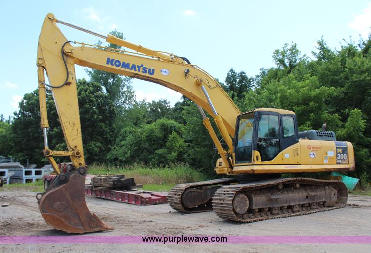 image for item I1641 2006 Komatsu PC300LC-750 excavator