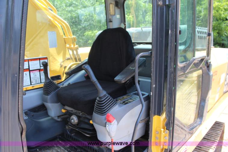 image for item I1641 2006 Komatsu PC300LC-750 excavator