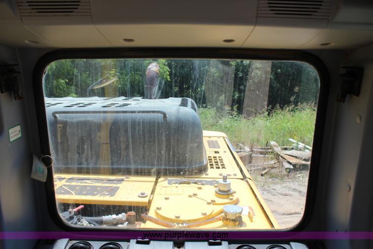 image for item I1641 2006 Komatsu PC300LC-750 excavator