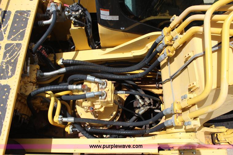 image for item I1641 2006 Komatsu PC300LC-750 excavator