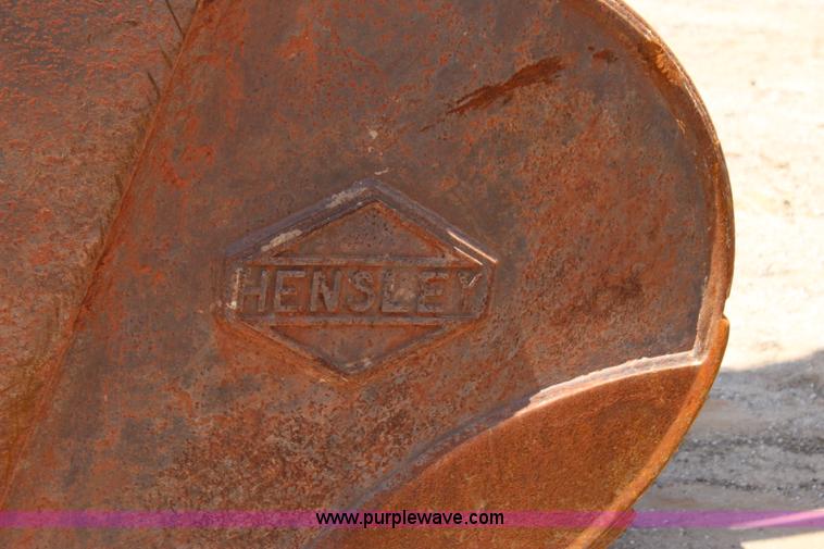 image for item I1641 2006 Komatsu PC300LC-750 excavator