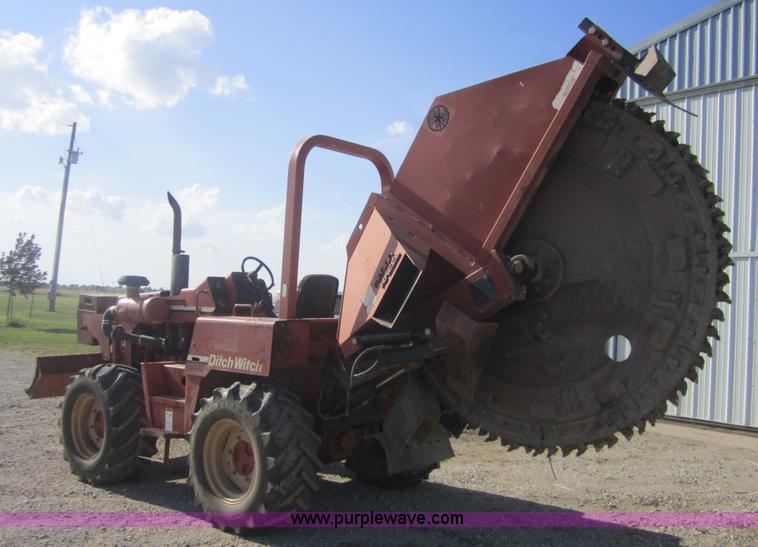 image for item I2103 1996 Ditch Witch 8020T rock saw