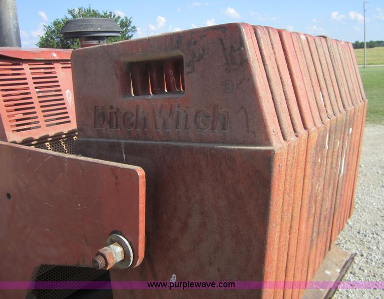 image for item I2103 1996 Ditch Witch 8020T rock saw