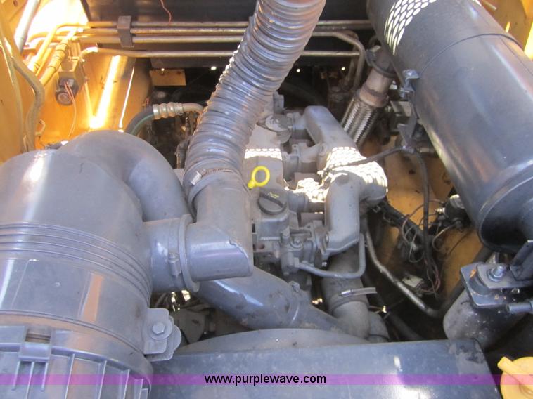 image for item I2105 2001 Gehl 6635STX Series II skid steer