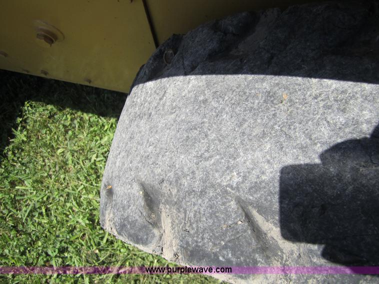 image for item I2105 2001 Gehl 6635STX Series II skid steer