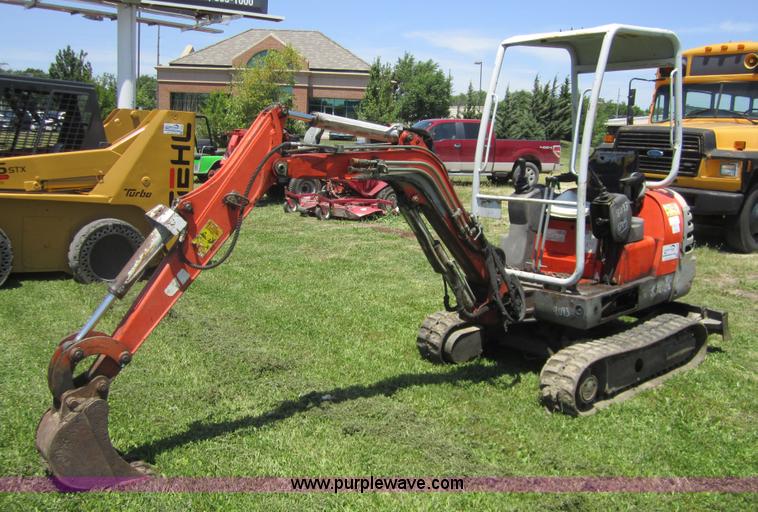 image for item I2108 Scat Trax 218SV compact excavator