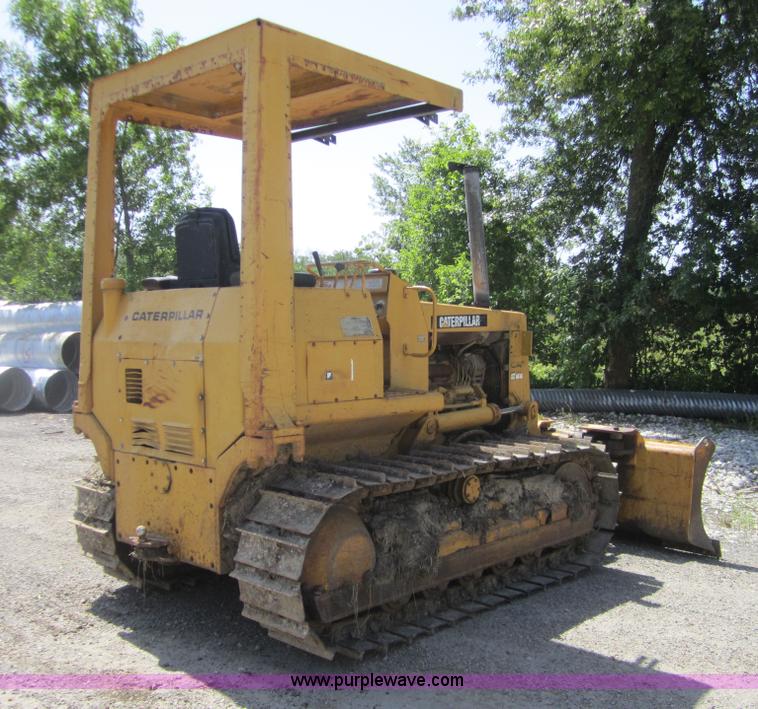 image for item I2110 1974 Caterpillar D3 dozer