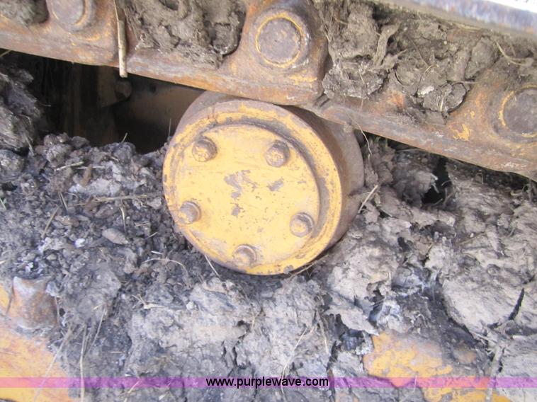 image for item I2110 1974 Caterpillar D3 dozer