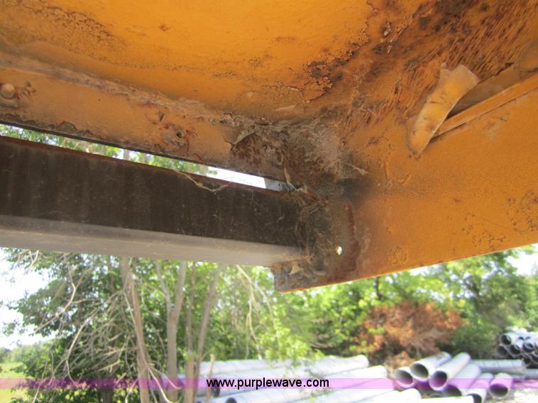 image for item I2110 1974 Caterpillar D3 dozer