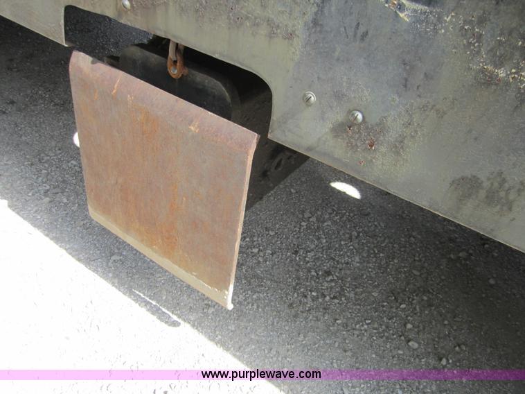 image for item I2117 P & H T150 truck crane